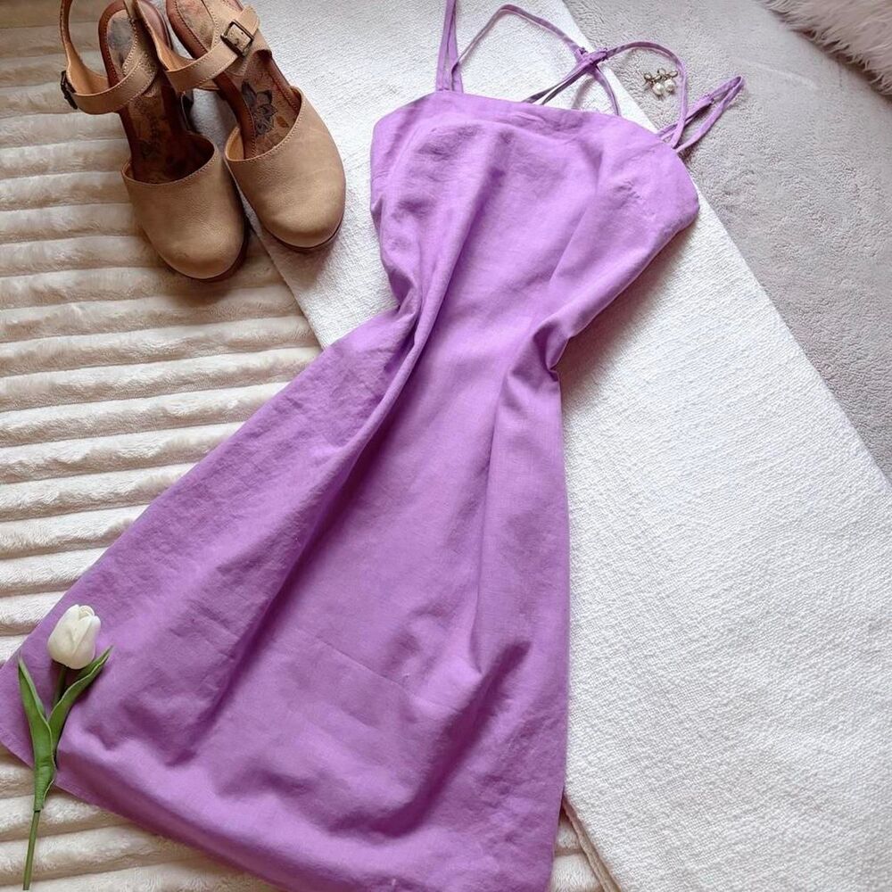 size xs — lilac linen shift dress w criss-cross back straps + side zipper